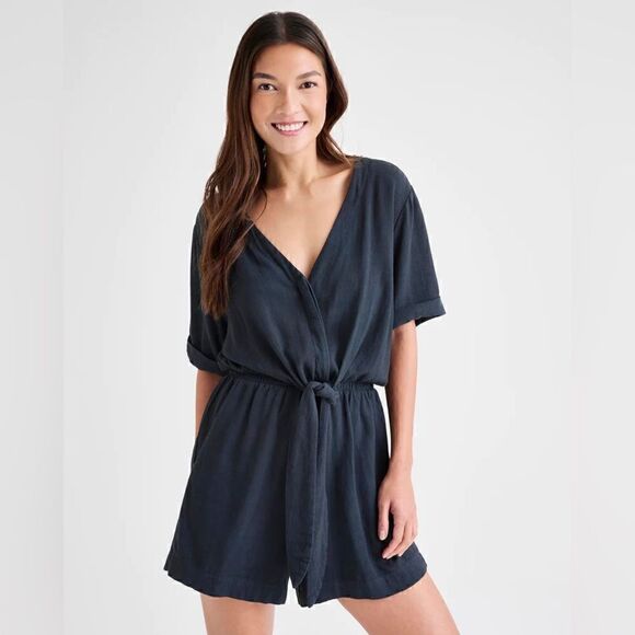 Splendid
Nolan Romper  - Picture 4 of 8